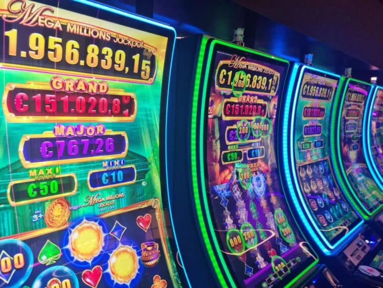 Vrouw wint jackpot op de Mega Millions gokkast van €259.042,- in Holland casino Nijmegen